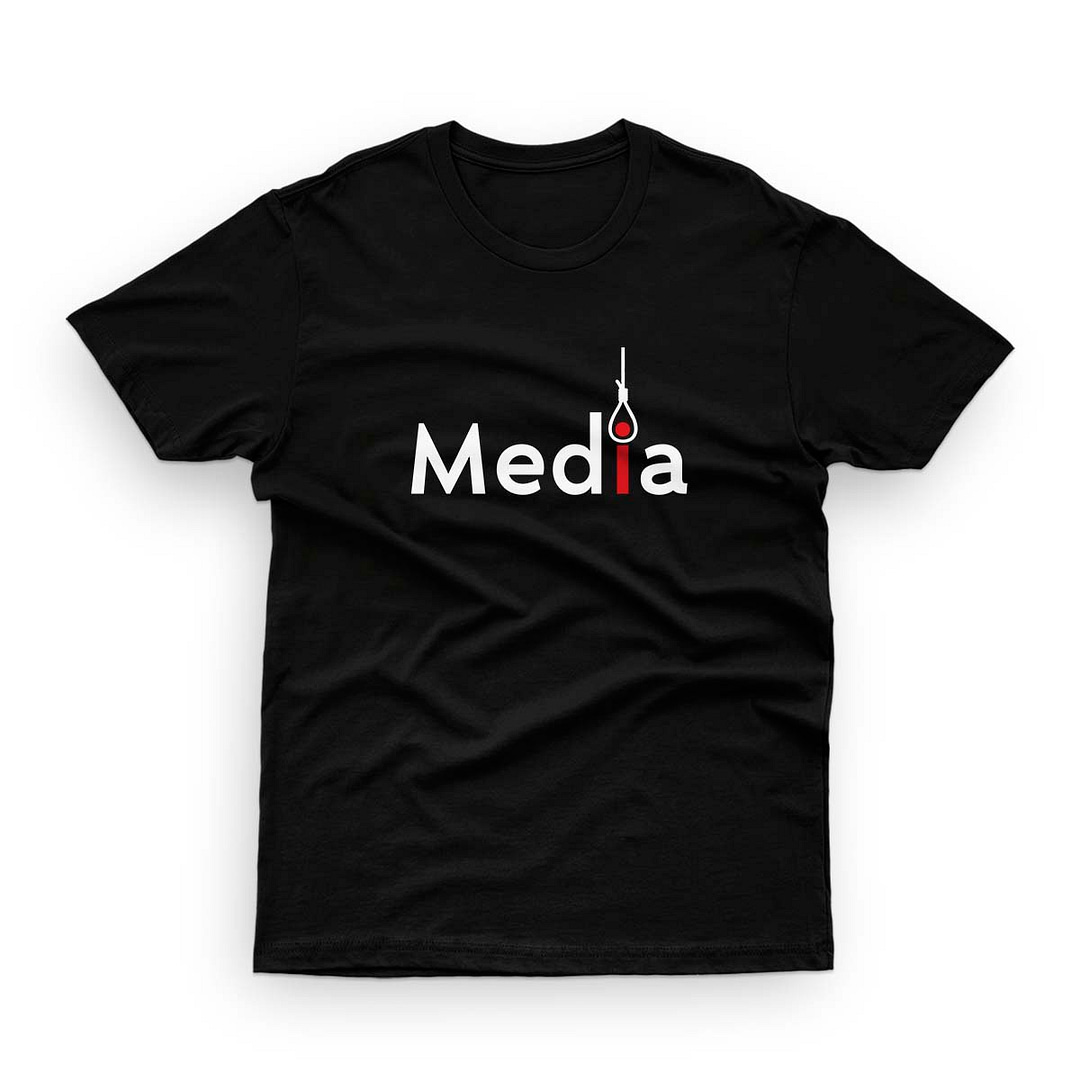 Killer media. Savage, trendy T-shirt